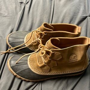 Sorel Out & About low boots